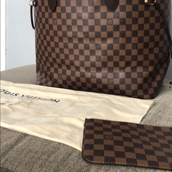 Louis Vuitton Accessories - Louis Vuitton GM Monorgram Neverfull